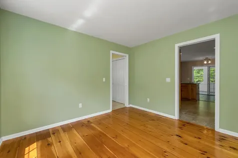 16 Shepherd Lane Epping NH 03042