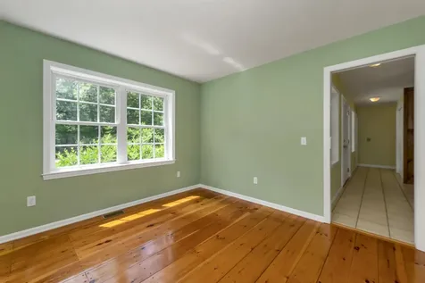 16 Shepherd Lane Epping NH 03042