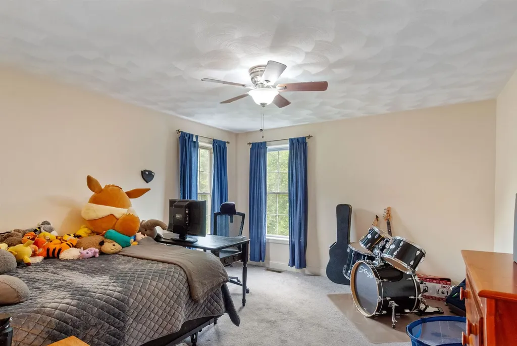 12 Cassily Lane Dover NH 03820
