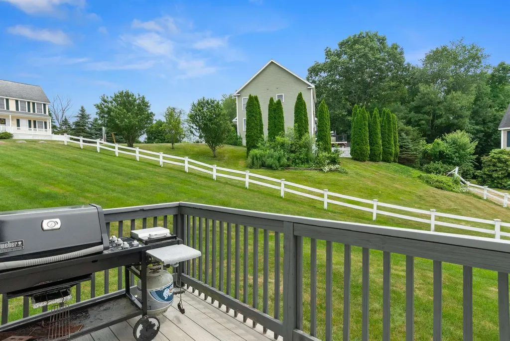 12 Cassily Lane Dover NH 03820
