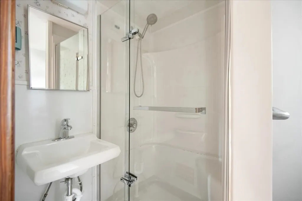 138 Hinesburg Road South Burlington VT 05403