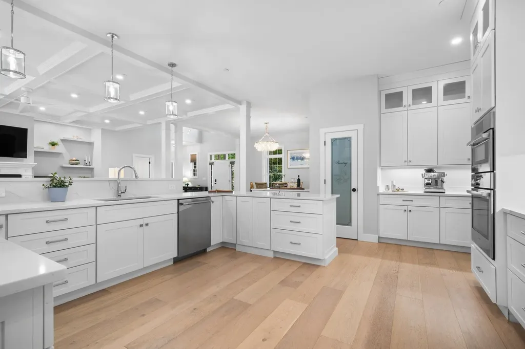 39 Parkside Drive Pelham NH 03076
