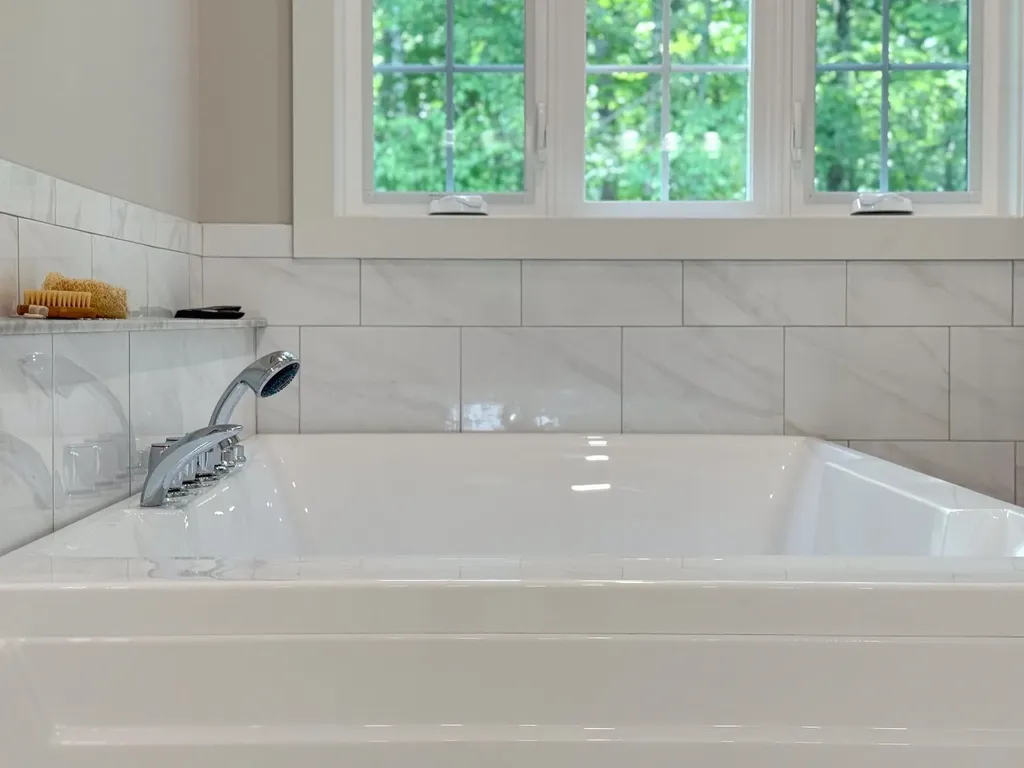 39 Parkside Drive Pelham NH 03076