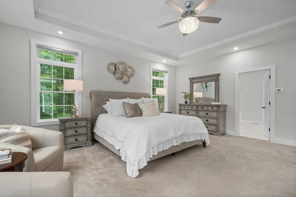 39 Parkside Drive Pelham NH 03076