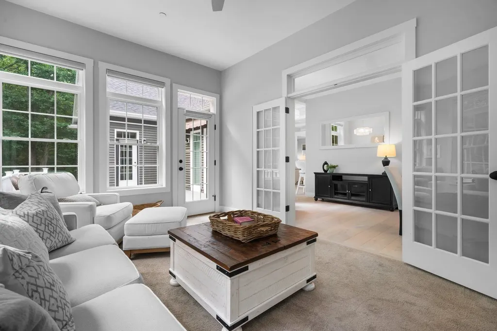 39 Parkside Drive Pelham NH 03076