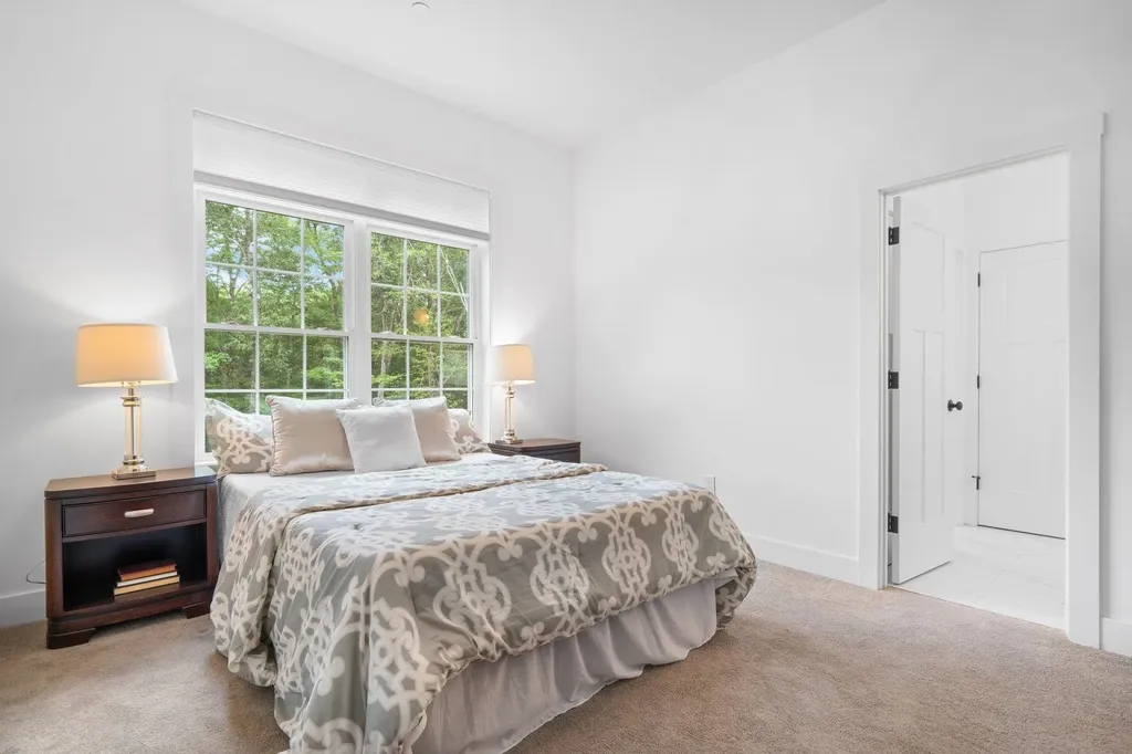 39 Parkside Drive Pelham NH 03076