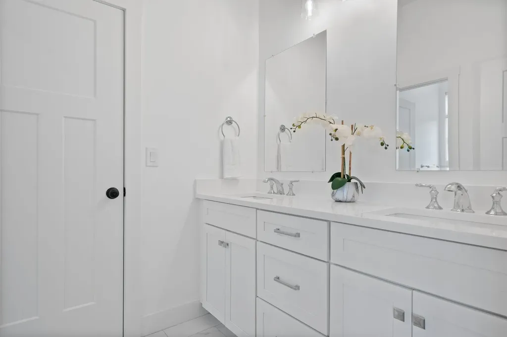 39 Parkside Drive Pelham NH 03076