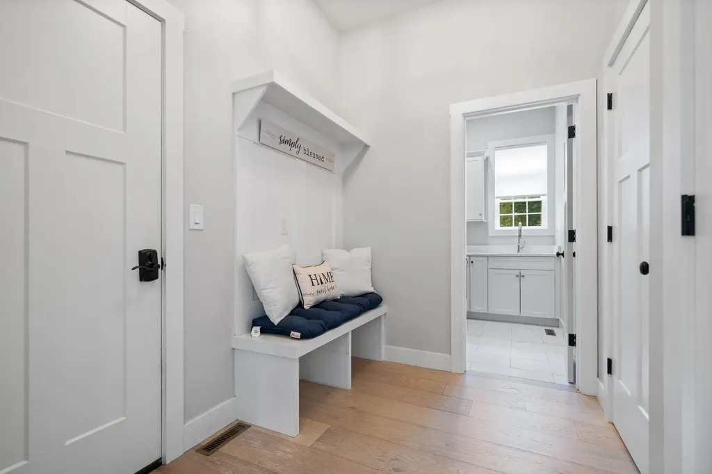 39 Parkside Drive Pelham NH 03076