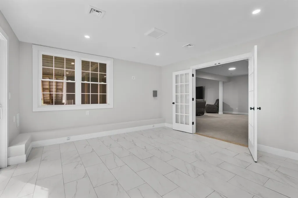 39 Parkside Drive Pelham NH 03076