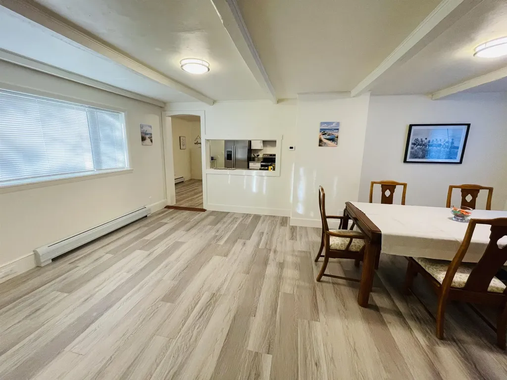 17 Arch Street Laconia NH 03246