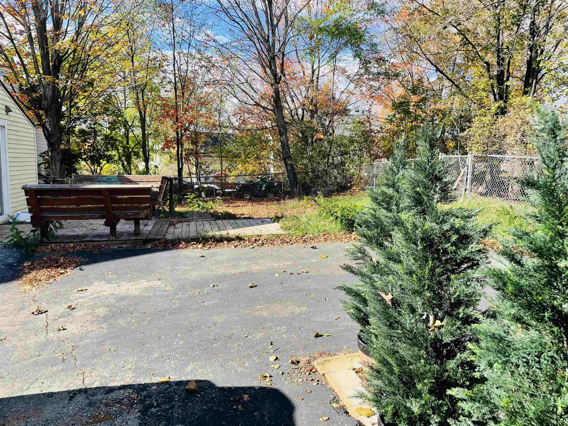 17 Arch Street Laconia NH 03246