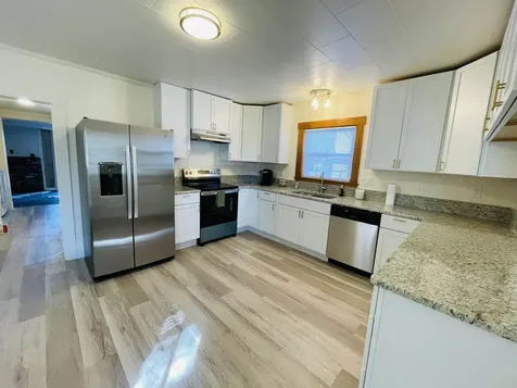 17 Arch Street Laconia NH 03246