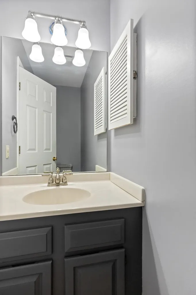 203 Deer Lane Colchester VT 05446