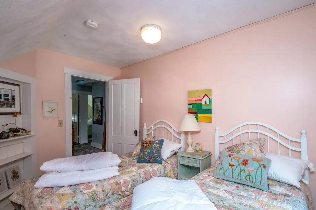 516 Dundee Road Jackson NH 03846