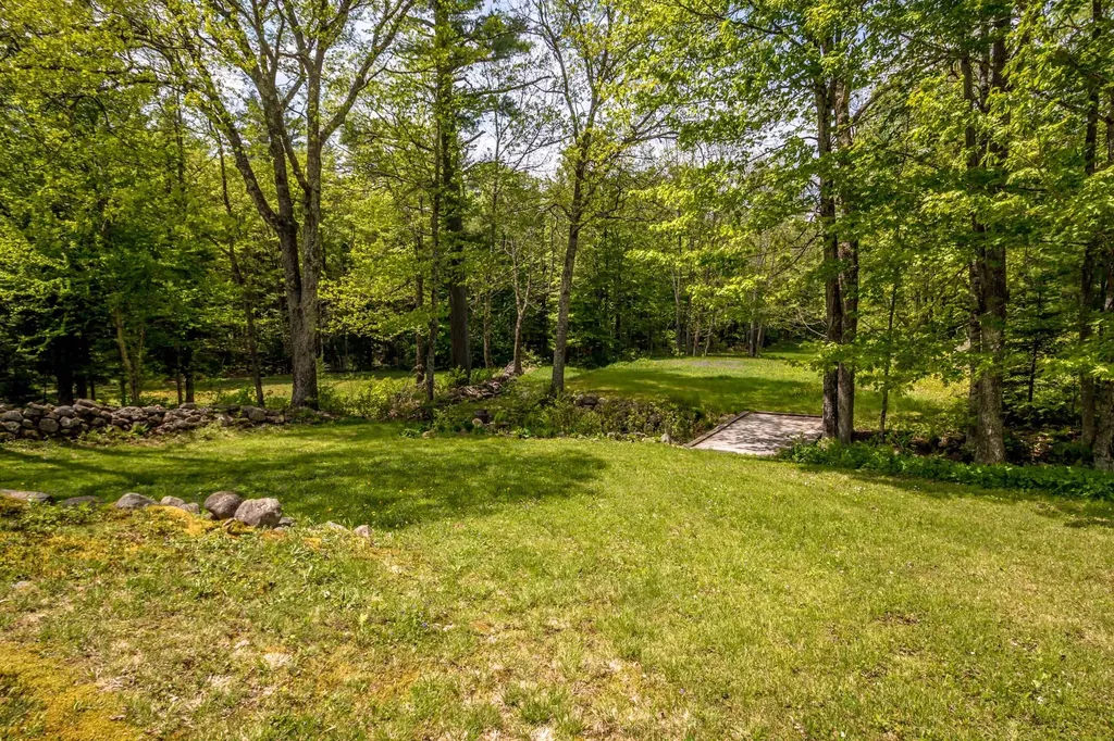 516 Dundee Road Jackson NH 03846