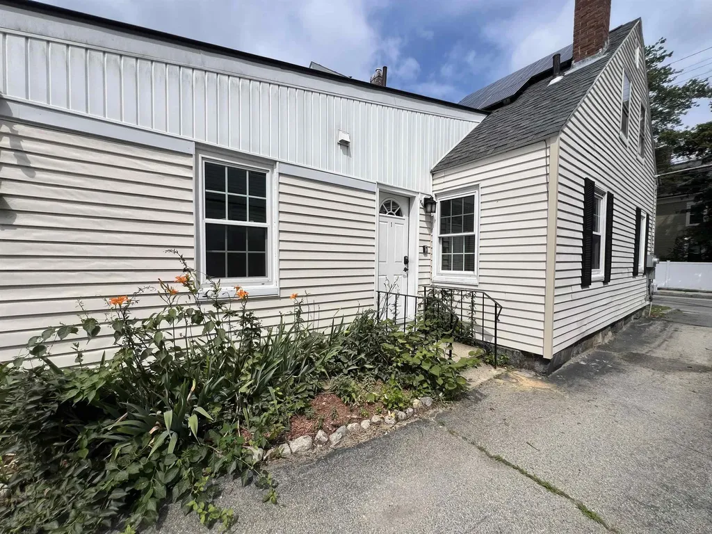 10 E Pearl Street Nashua NH 03060