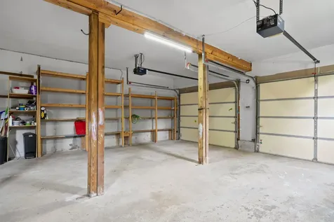 8 Oak Hill Lane Exeter NH 03833