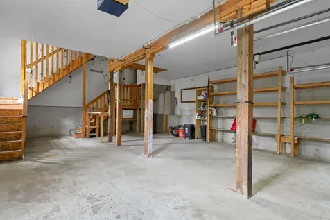 8 Oak Hill Lane Exeter NH 03833