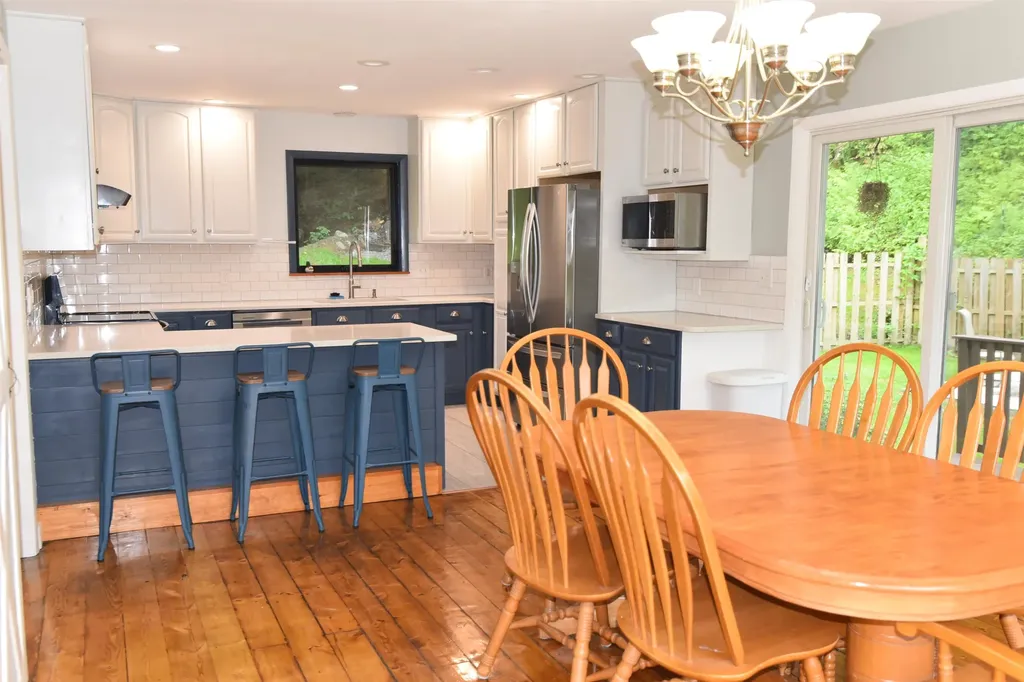 340 Cochran Road Richmond VT 05477