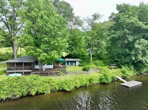 21 River Cottage Lane Orford NH 03777