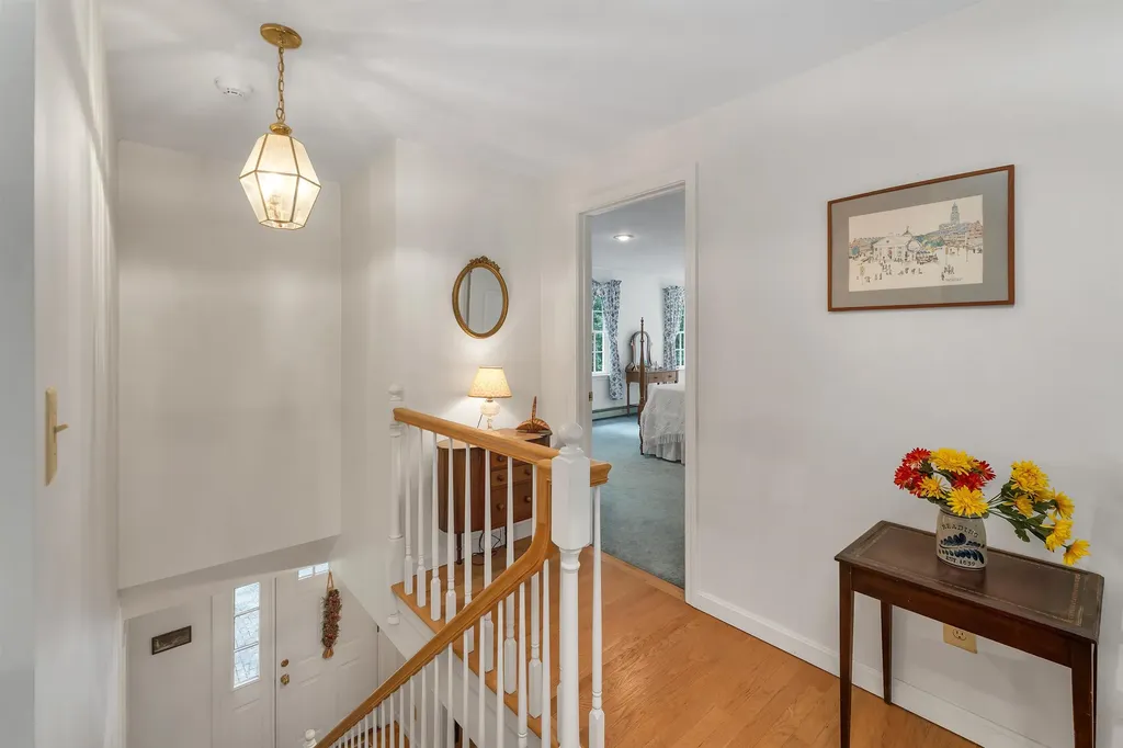 28 Spruce Road Wolfeboro NH 03894