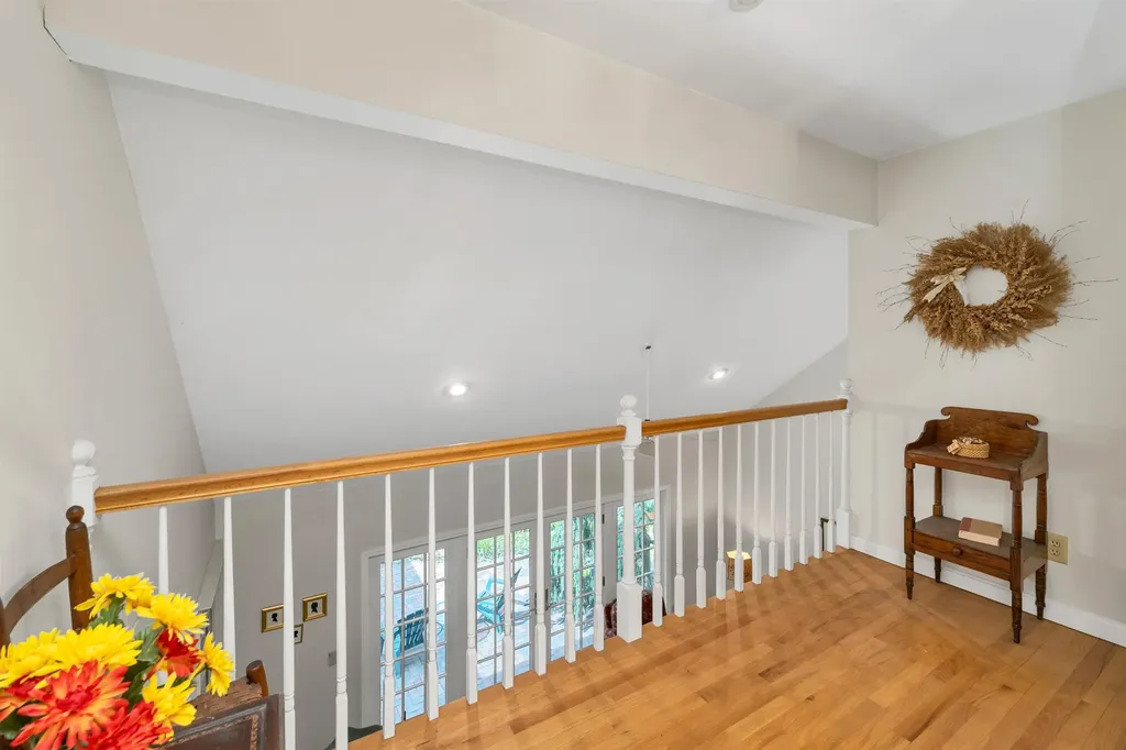 28 Spruce Road Wolfeboro NH 03894