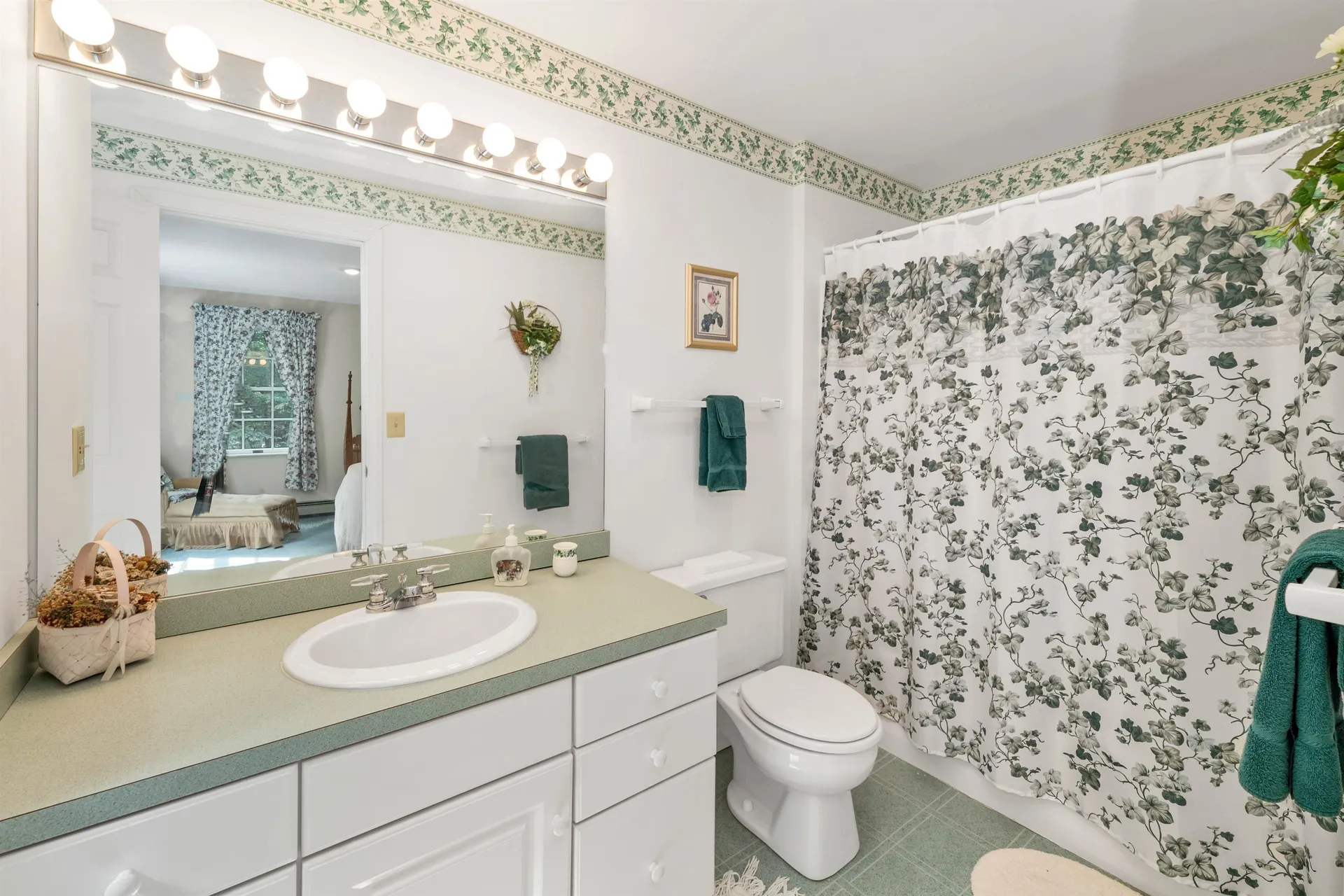 28 Spruce Road Wolfeboro NH 03894