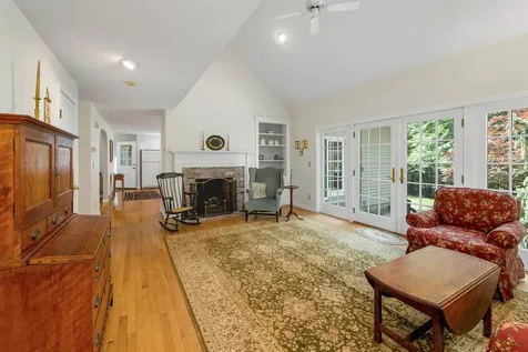 28 Spruce Road Wolfeboro NH 03894