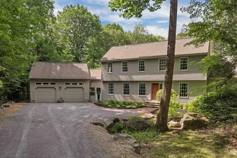 28 Spruce Road Wolfeboro NH 03894