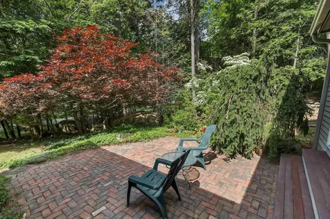 28 Spruce Road Wolfeboro NH 03894