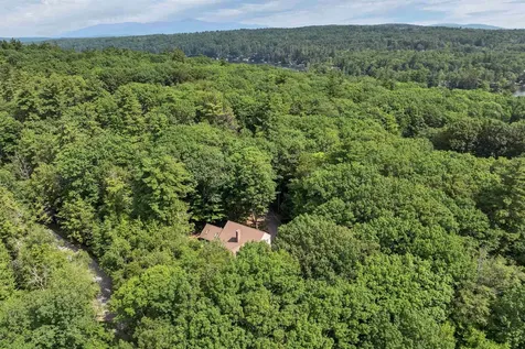28 Spruce Road Wolfeboro NH 03894
