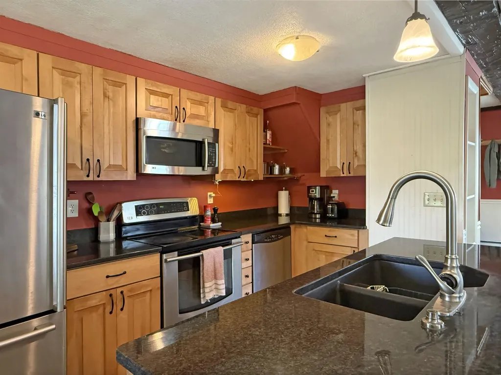 60 South Maple Street Vergennes VT 05491