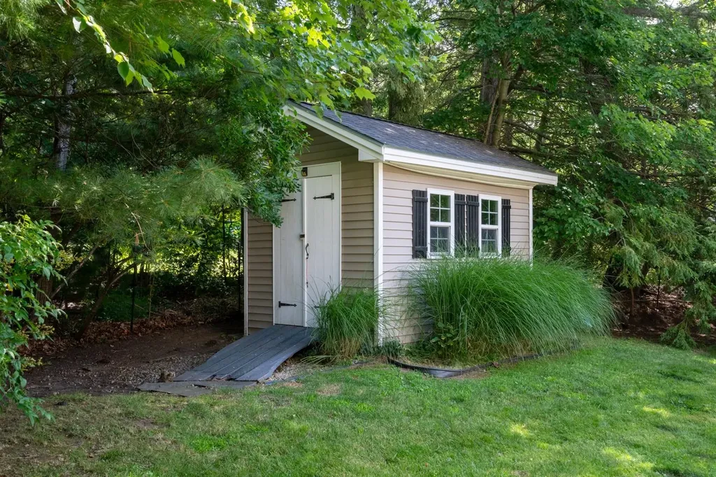 23 Greenleaf Drive Seabrook NH 03874