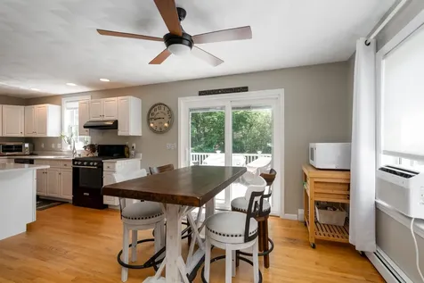 23 Greenleaf Drive Seabrook NH 03874