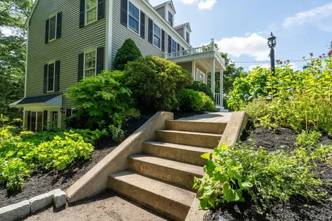 23 Greenleaf Drive Seabrook NH 03874