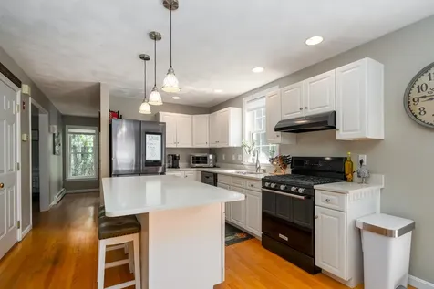 23 Greenleaf Drive Seabrook NH 03874