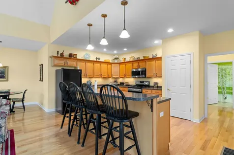 24 Gladiola Way Dover NH 03820