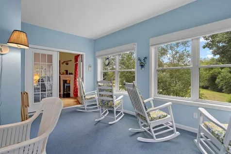 24 Gladiola Way Dover NH 03820