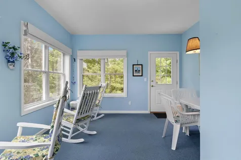 24 Gladiola Way Dover NH 03820