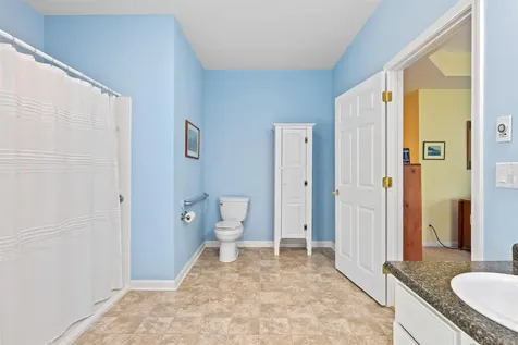 24 Gladiola Way Dover NH 03820