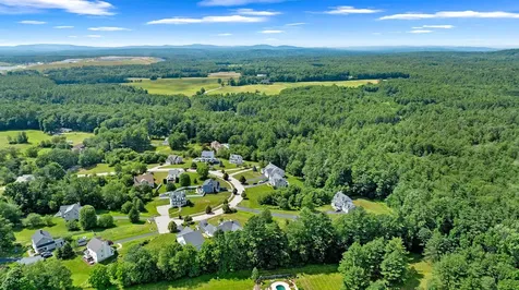 24 Gladiola Way Dover NH 03820