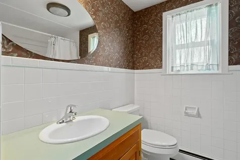 5 Ina Avenue Hampton NH 03842