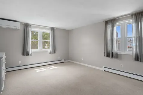 5 Ina Avenue Hampton NH 03842