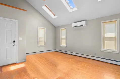 5 Ina Avenue Hampton NH 03842