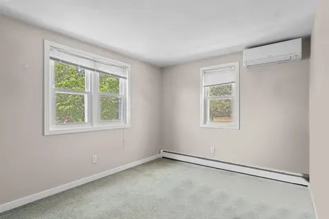 5 Ina Avenue Hampton NH 03842