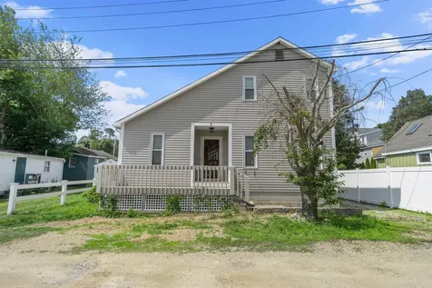 5 Ina Avenue Hampton NH 03842