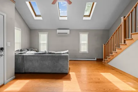 5 Ina Avenue Hampton NH 03842