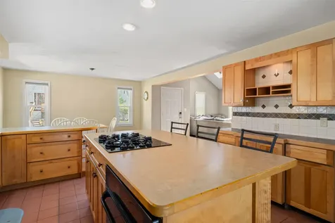 5 Ina Avenue Hampton NH 03842
