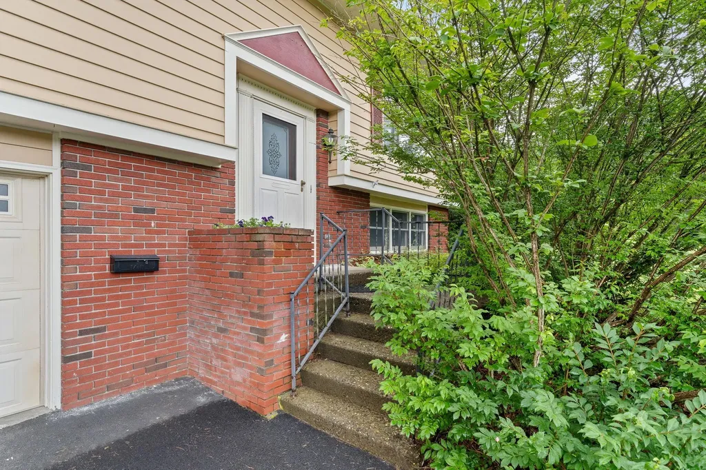 34 Deerfield Drive Montpelier VT 05602