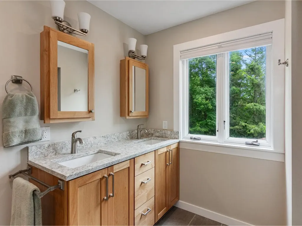 1439 East Hill Road Williston VT 05495